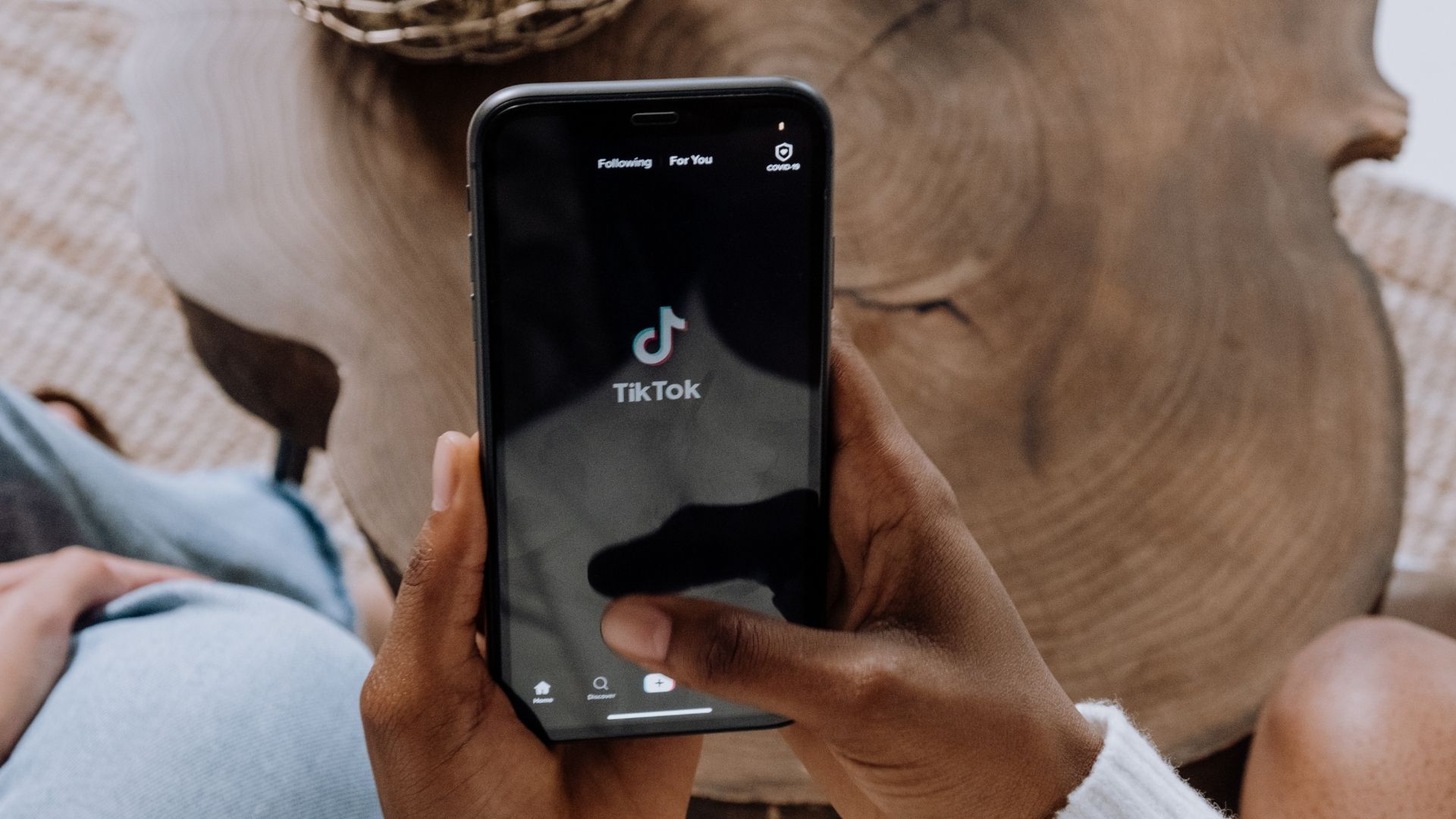 Tiktok están buscando cambiar las licencias de música con uso comercial dentro de su plataforma 